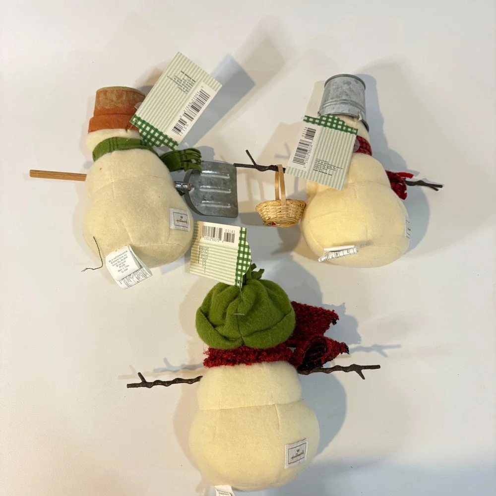 Hallmark Snowman Centerpiece Plush Trio Set Winter Holiday Decor 7 Inch NWT